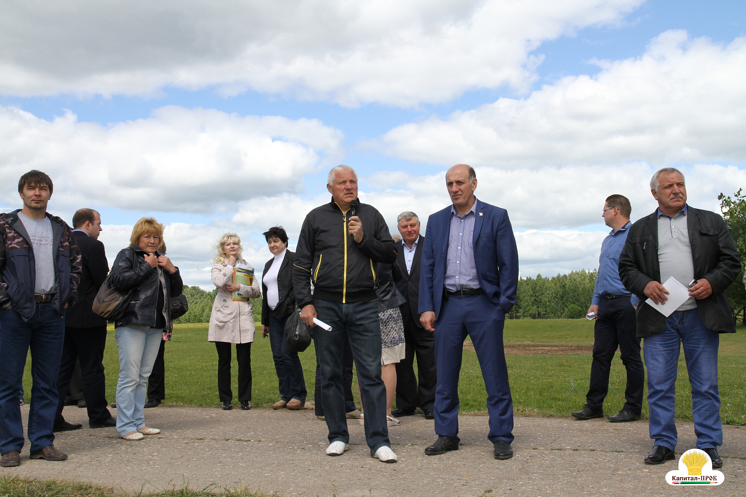 Компания Капитал-ПРОК Страна приняла участие в региональном фермерском празднике «День фермера». 